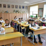 Deputat rayonlarda valyutadəyişmə məntəqələrinin açılmasını təklif edib