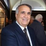 Kişi qonşusunu qadına görə güllələdi