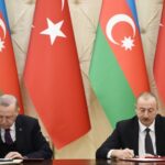 Qars-Naxçıvan dəmir yoluna dair niyyət protokolu imzalanıb