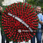 55 yaşlı kişi mağazanın qarşısında özünü asdı