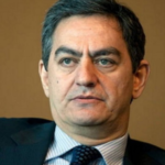 Astarada yeni açılan körpünü sel dağıtdı