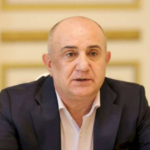 Sumqayıtda maşın qatarla toqquşdu