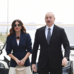Rus kişi içki içən arvadını yandırdı