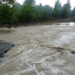 Xətaidə yolu keçən 12 yaşlı qızı maşın vurdu