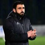 Gəncədə ağac evin üzərinə aşdı