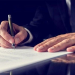 Paşinyan prezidentin işdən çıxardığı direktoru yerinə qaytardı