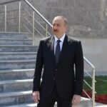 Prezident Lənkəranda Heydər Əliyevin abidəsini ziyarət edib